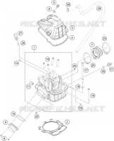 CYLINDER HEAD 
