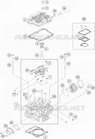CYLINDER HEAD 