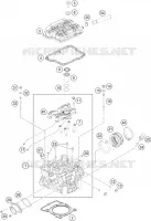 CYLINDER HEAD 