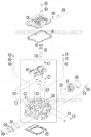 CYLINDER HEAD 
