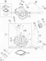 CYLINDER HEAD 