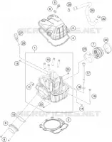 CYLINDER HEAD 