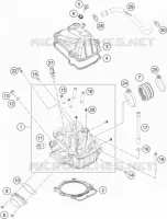 CYLINDER HEAD 