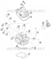 CYLINDER HEAD 