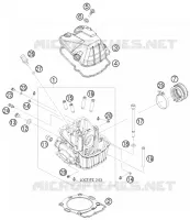 CYLINDER HEAD 