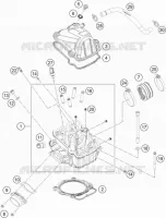 CYLINDER HEAD 