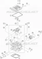 CYLINDER HEAD 