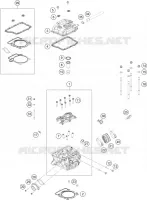 CYLINDER HEAD 